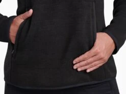 Ascendyr™ 1/4 Zip -Sports Clothing Shop 4420 ascendyr half zip black detail 3 pdp photo