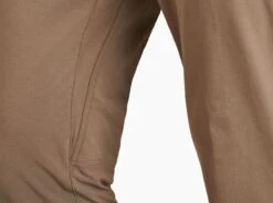 Resistor™ Chino -Sports Clothing Shop 5225 the resistor chino stone brown detail 3 pdp photo