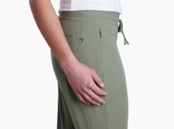 Freeflex™ Metro -Sports Clothing Shop 6292 freeflex metro sage detail 2 pdp photo