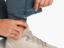 Freeflex™ Move -Sports Clothing Shop 6306 freeflex move rainstorm detail 5 pdp photo