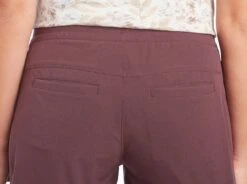 Freeflex™ Short -Sports Clothing Shop 6308 ws freeflex short barberry detail 3 pdp photo