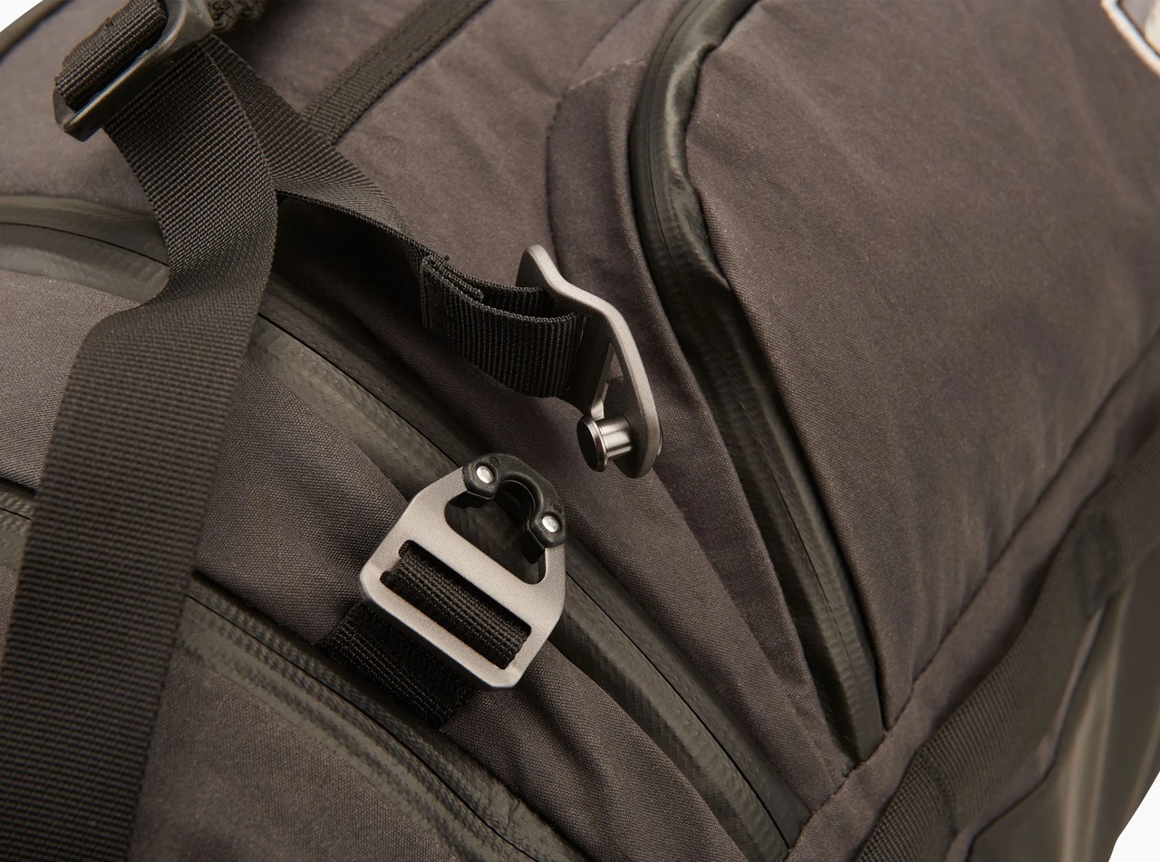 Eskape™ 50 Kanvas Duffel 7 Eskape™ 50 Kanvas Duffel - Image 7