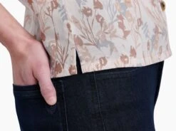 Hadley™ -Sports Clothing Shop 8009 hadley ss sandstone print detail 2 pdp photo